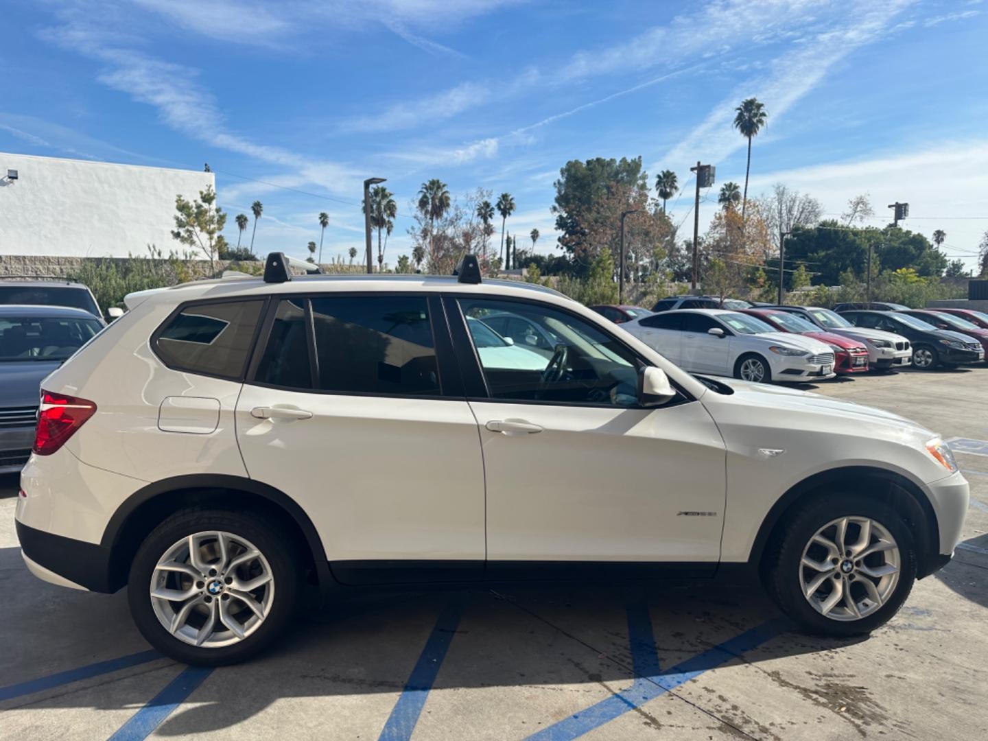 2013 WHITE BMW X3 xDrive28i (5UXWX9C52D0) with an 3.0L L6 DOHC 24V engine, 8-Speed Automatic transmission, located at 30 S. Berkeley Avenue, Pasadena, CA, 91107, (626) 248-7567, 34.145447, -118.109398 - Crown City Motors is a used “Buy Here Pay Here” car dealer in Pasadena CA. “Buy Here Pay Here” financing, means that when you purchase your vehicle from our dealership, that you make the payments to the dealership as well. We do not need the banks approval to get you approved for a used auto - Photo#12